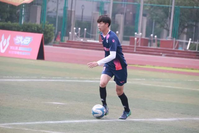 U17国足对决阿森纳青年队，焦点在赵松源能否进球